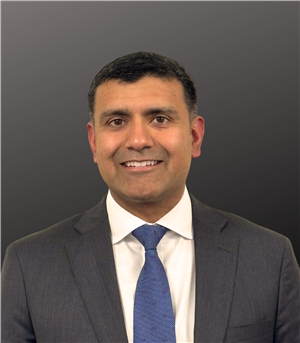 Fiyaz Khan Headshot 2025.png
